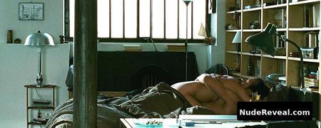 ANA GIRARDOT nude in Amities sinceres