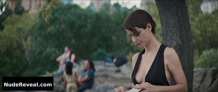 BEREN SAAT nude in Last Call for Istanbul