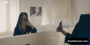 STEFANIE STAPPENBECK nude in Die Bachmanns