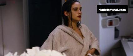 VALENTINA BELLE nude in Il Permesso 48 Ore Fuori
