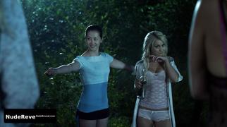 CHELSEY REIST nude in Embrace of the Vampire