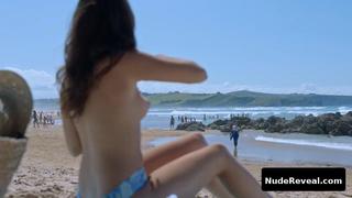 MARIA DE NATI nude in La Verdad