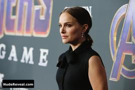 NATALIE PORTMAN nude in Avengers: Endgame