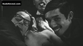 TAMMY DI CALAFIORI nude in Magnifica 70
