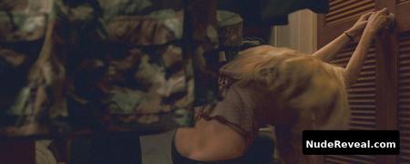 AMANDA SEYFRIED nude in Dear John