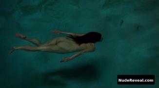MARY-LOUISE PARKER nude in Weeds
