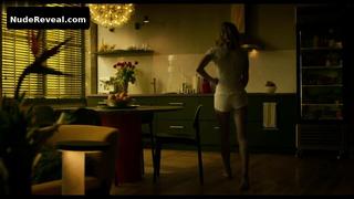 LAURA VANDERVOORT nude in Rabid