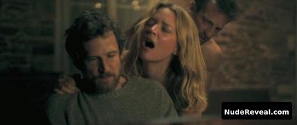 VIRGINIE EFIRA nude in Lui