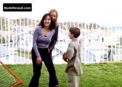 SHANNEN DOHERTY nude in Friends 
