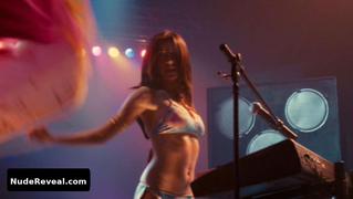 NOUREEN DEWULF nude in The Comebacks