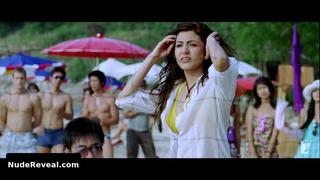 ANUSHKA SHARMA nude in Badmaash Company