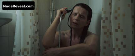 JULIETTE BINOCHE nude in Between Two Worlds