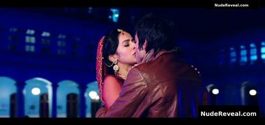 RAKUL PREET SINGH nude in Yaariyan