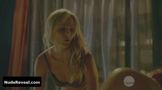 LAURA VANDERVOORT nude in Bitten