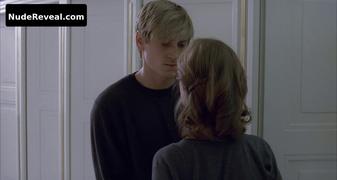 ISABELLE HUPPERT nude in La pianiste