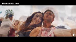 KIARA ADVANI nude in War 2