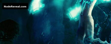 MILLA JOVOVICH nude in Resident Evil: Extinction