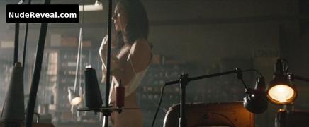 JENNIFER CONNELLY nude in American Pastoral