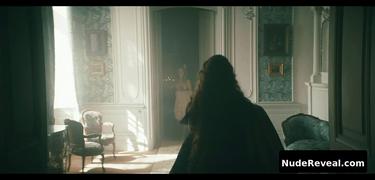 DOMINIQUE DEVENPORT nude in Sisi