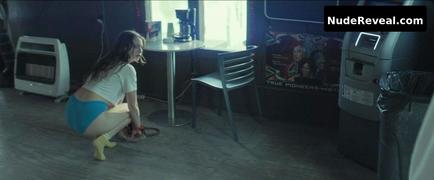 WILLA HOLLAND nude in The Dirty South