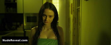 AISLING FRANCIOSI nude in Stopmotion