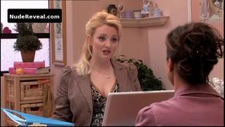 WENDI MCLENDON-COVEY nude in Lovespring International