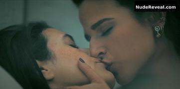 LAYSLA DE OLIVEIRA nude in Special Ops: Lioness