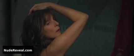 KARIN VIARD nude in Maria Reve