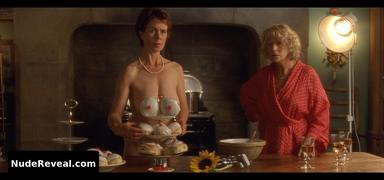 HELEN MIRREN nude in Calendar Girls