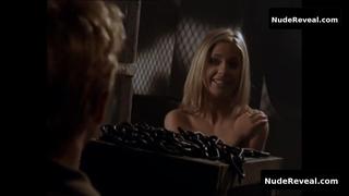 SARAH MICHELLE GELLAR nude in Buffy the Vampire Slayer