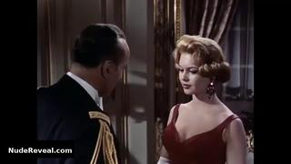 BRIGITTE BARDOT nude in Une parisienne