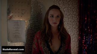 CAMRYN GRIMES nude in Animal Kingdom