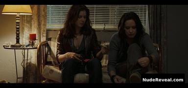 EMILY BLUNT nude in Sunshine Cleaning
