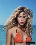 SHAKIRA nude in Revista Fhm