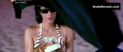 KATRINA KAIF nude in Boom