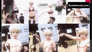 INGRID STEEGER nude in Zwei himmlische Tochter