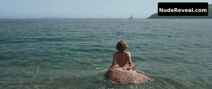 ELENA KAMPOURIS nude in My Big Fat Greek Wedding 3