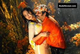 ANUSHKA SHETTY nude in Baladoor