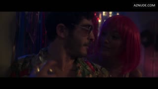 DILAN CICEK DENIZ nude in Dont Leave