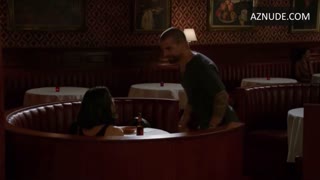 OLIVIA MUNN nude in New Girl