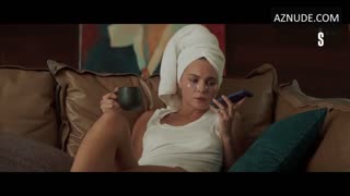 OKSANA AKINSHINA nude in Besprintsipnye