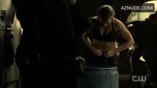 CHELSEY REIST nude in The 100
