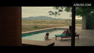 AMBER MIDTHUNDER nude in 14 Cameras