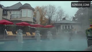 HAILEE STEINFELD nude in The Edge Of Seventeen