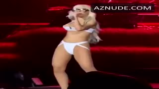 DOJA CAT nude in Arte Concert