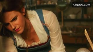 EMMA WATSON nude in Beauty And The Beast