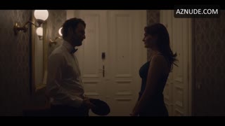 ESRA BILGIC nude in Art Of Love