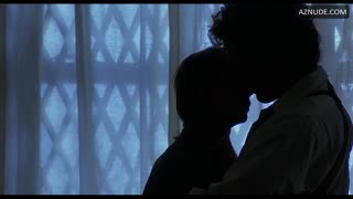 JAMIE LEE CURTIS nude in Blue Steel