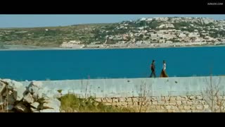 TRISHA KRISHNAN nude in Vinnaithaandi Varuvaayaa