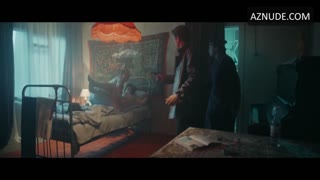 VIKTORIYA ZABOLOTNAYA nude in Strakh nad Nevoy